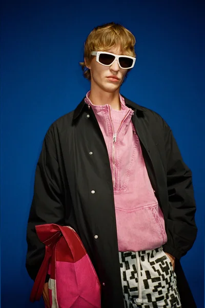 Look 18